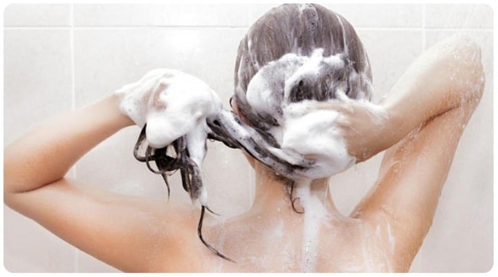 Lávate el cabello antes de plancharlo